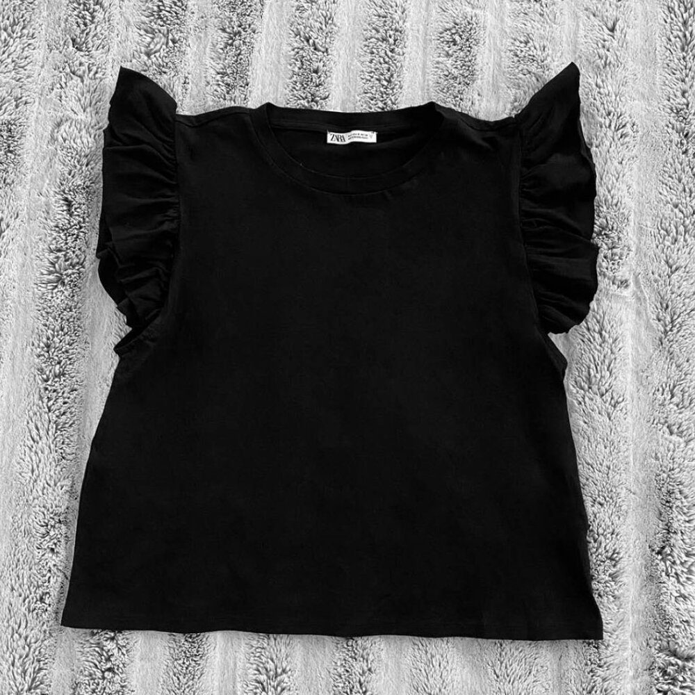 ZARA Black Round High Neck Ruffled Shoulder Short Sleeve Spring / Summer Top